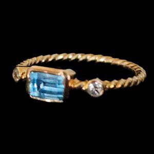 Vintage Y2K 14kt Gold Plated Sterling Silver Blue Topaz Ring Size 7